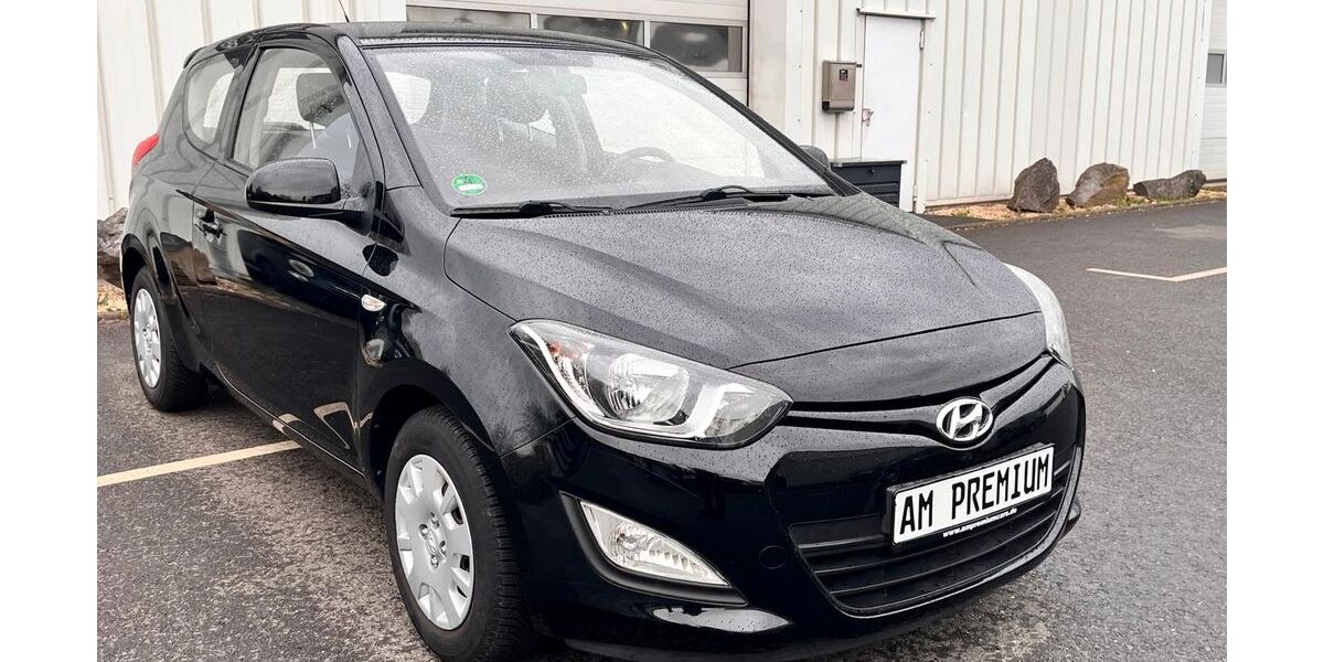 Hyundai i20 73.000 km 5.990 &euro; Andernach 56626