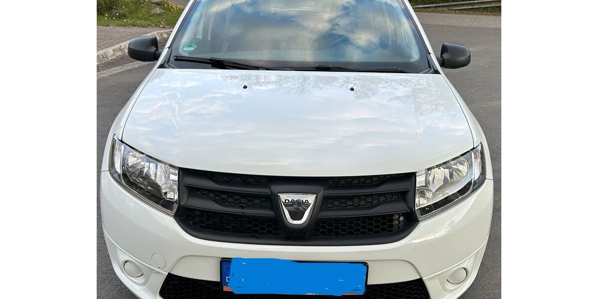 Dacia Sandero 82.000 km 5.200 &euro; Breitscheid 53547