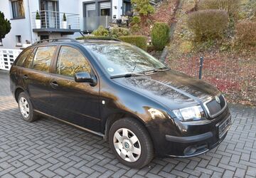 Skoda Fabia 201.000 km 1.490 &euro; Trimbs 56753