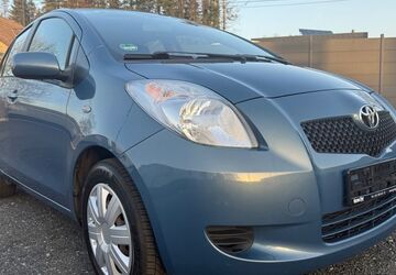 Toyota Yaris 149.000 km 3.490 &euro; Ransbach-Baumbach 56235