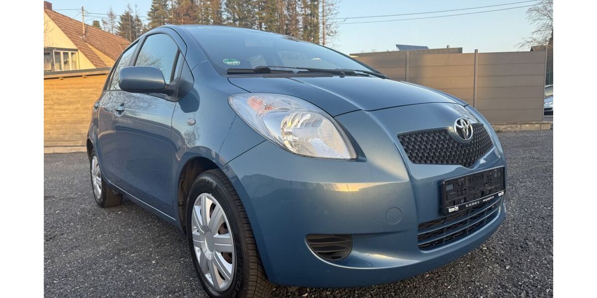 Toyota Yaris 149.000 km 3.490 &euro; Ransbach-Baumbach 56235