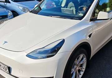 Tesla Model Y 169.000 km 27.989 &euro; Urbar 56182