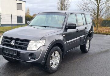 Mitsubishi Pajero 330.000 km 7.200 &euro; Koblenz 56070