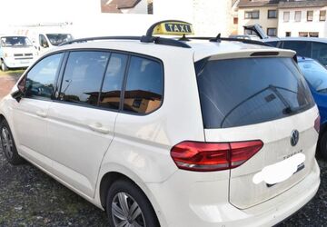 VW Touran 121.536 km 24.350 &euro; Lahnstein 56112