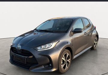 Toyota Yaris 15.400 km 22.690 &euro; Kruft 56642