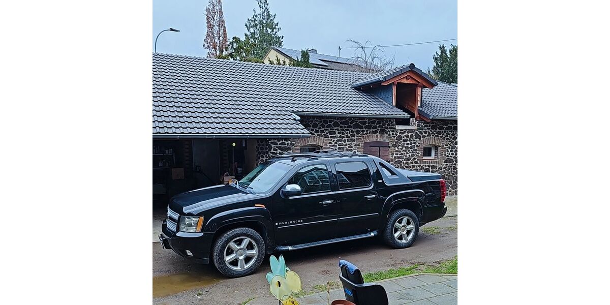 Chevrolet Avalanche 80.000 km 18.000 &euro; Koblenz 56073