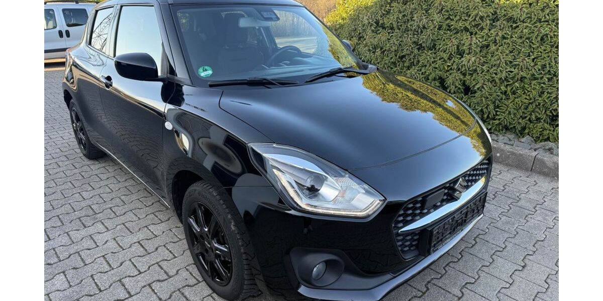 Suzuki Swift 62.184 km 12.899 &euro; Urbach 56317