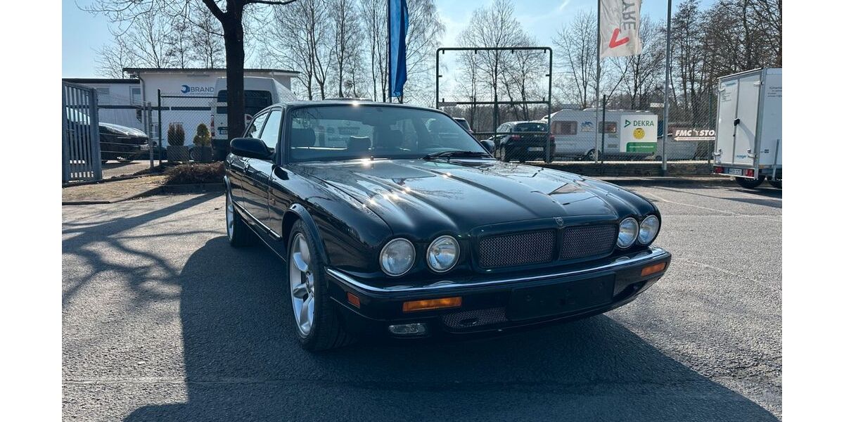 Jaguar XJR 133.280 km 17.990 &euro; Niederelbert 56412