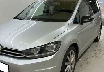 VW Touran 108.000 km 17.990 &euro; Oberwinter 53424