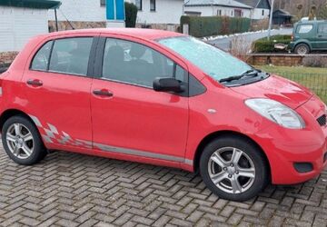 Toyota Yaris 187.000 km 2.700 &euro; Dürrholz 56307