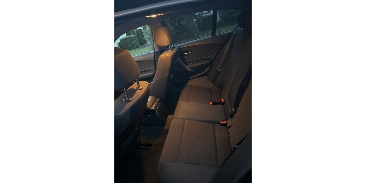 BMW 1er 282.444 km 3.700 &euro; Bad Honnef 53604