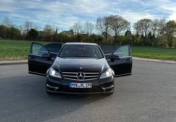 Mercedes-Benz 220 150.000 km 16.500 &euro; Vallendar 56179