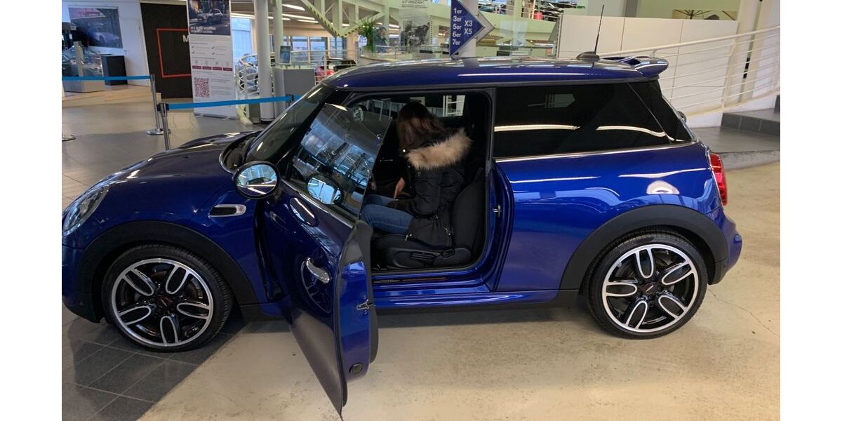 Mini Cooper 67.500 km 18.400 &euro; Montabaur 56410