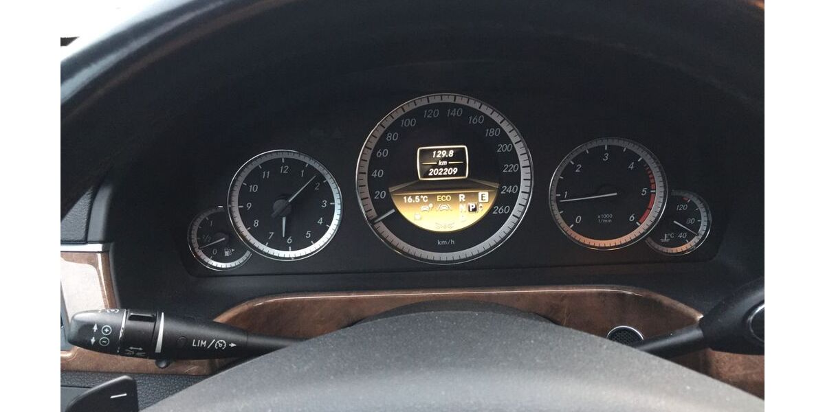 Mercedes-Benz E 220 203.000 km 11.750 &euro; Mayen 56727