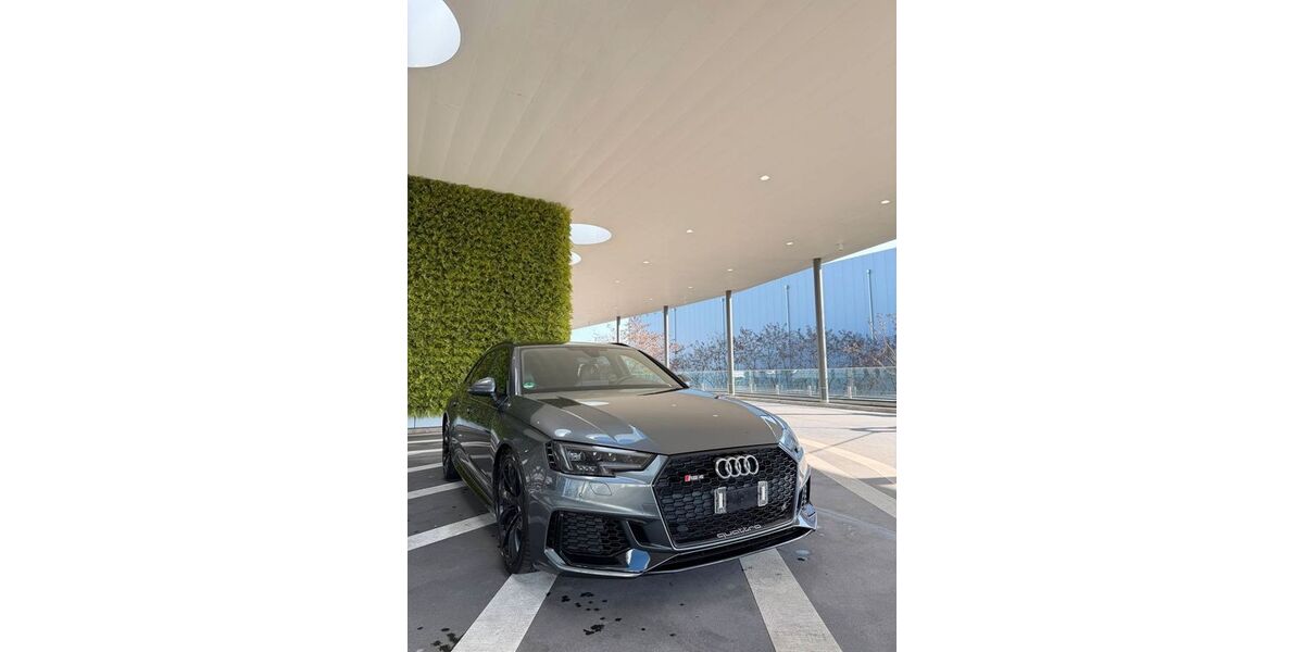 Audi RS4 138.000 km 36.900 &euro; Sinzig 53489