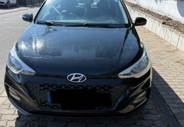 Hyundai i20 53.884 km 14.000 &euro; Mayen 56727