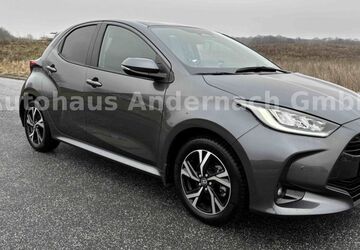Toyota Yaris 4.850 km 23.990 &euro; Weißenthurm 56575