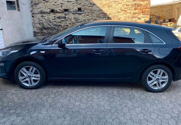 Kia ceed / Ceed 94.000 km 13.500 &euro; Gamlen 56761