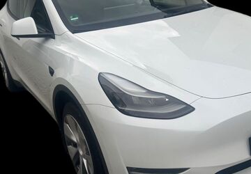 Tesla Model Y 29.000 km 34.900 &euro; Erpel 53579