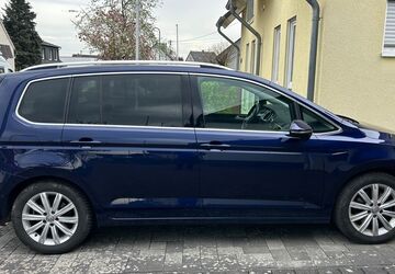 VW Touran 160.000 km 18.700 &euro; Sinzig 53489