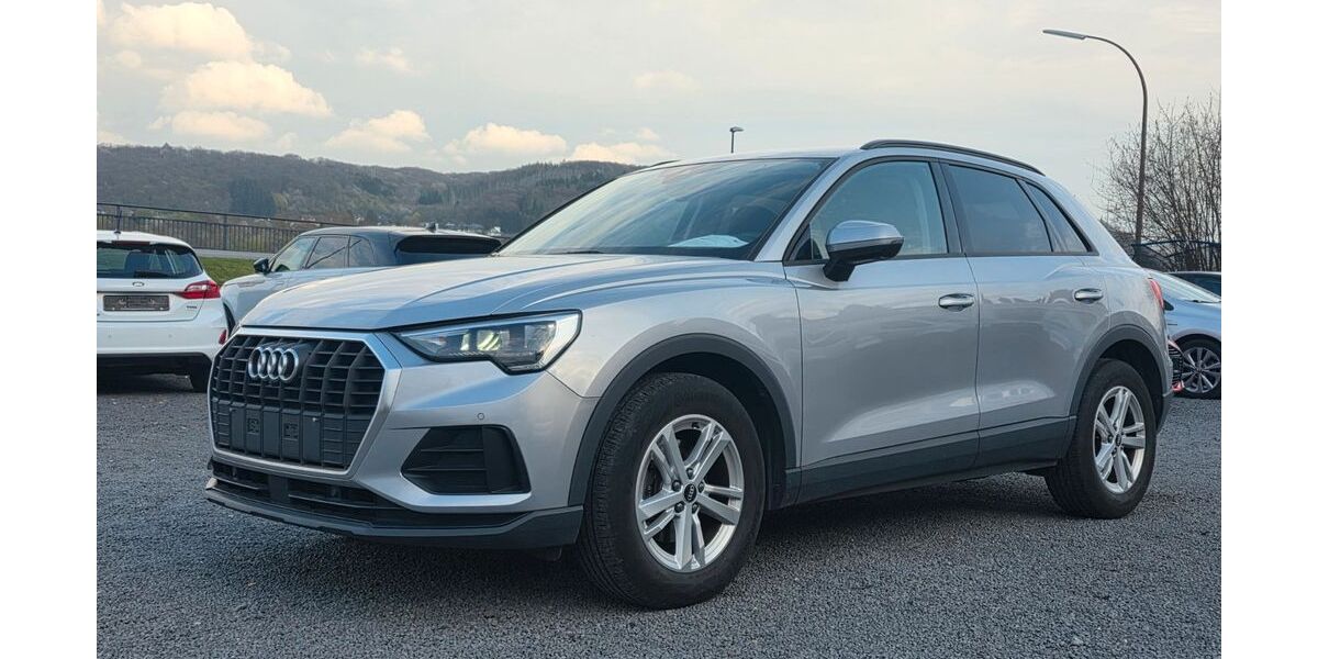 Audi Q3 54.000 km 25.990 &euro; Oberwinter 53424