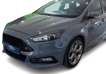 Ford Focus 107.215 km 14.880 &euro; Braubach 56338