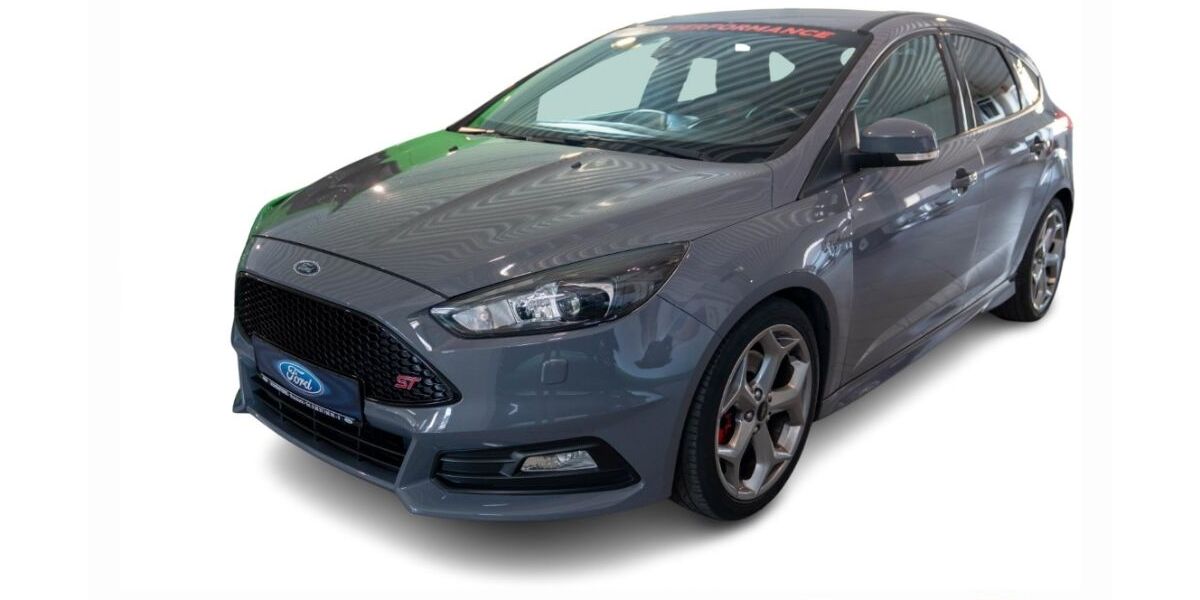 Ford Focus 107.215 km 14.880 &euro; Braubach 56338