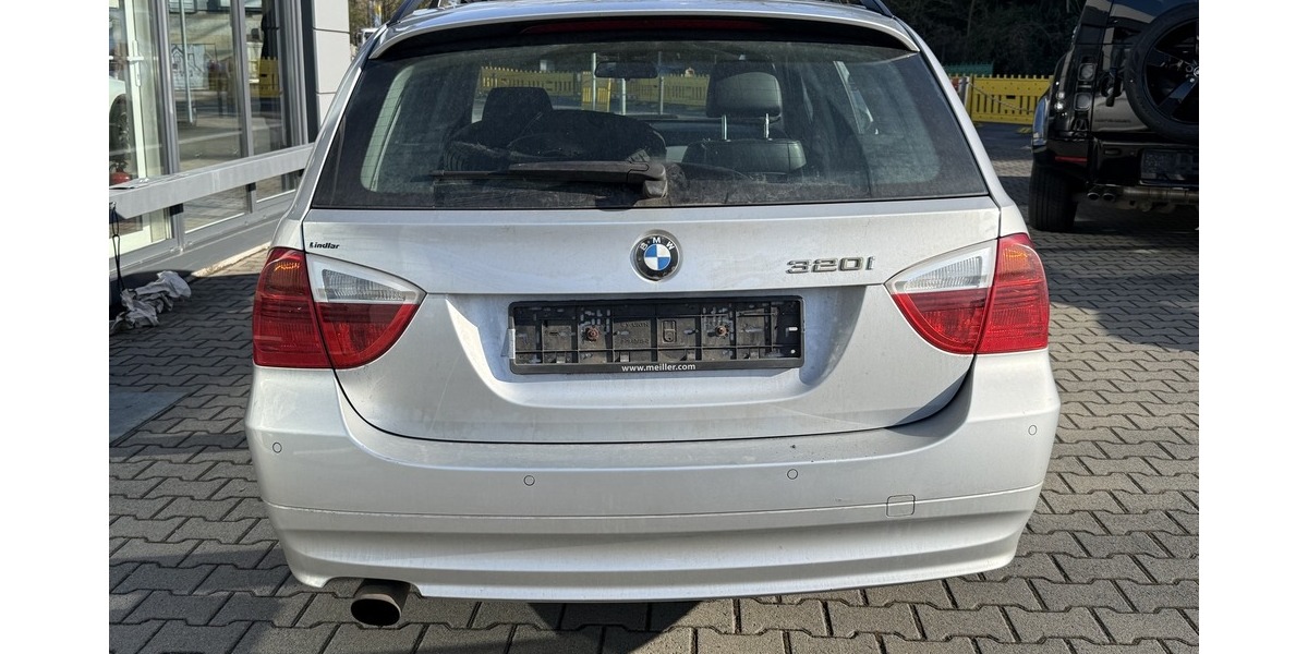 BMW 320 i 166.000 km 1.990 &euro; Koblenz 56070