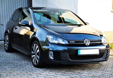 VW Golf 150.000 km 10.800 &euro; Ochtendung 56299