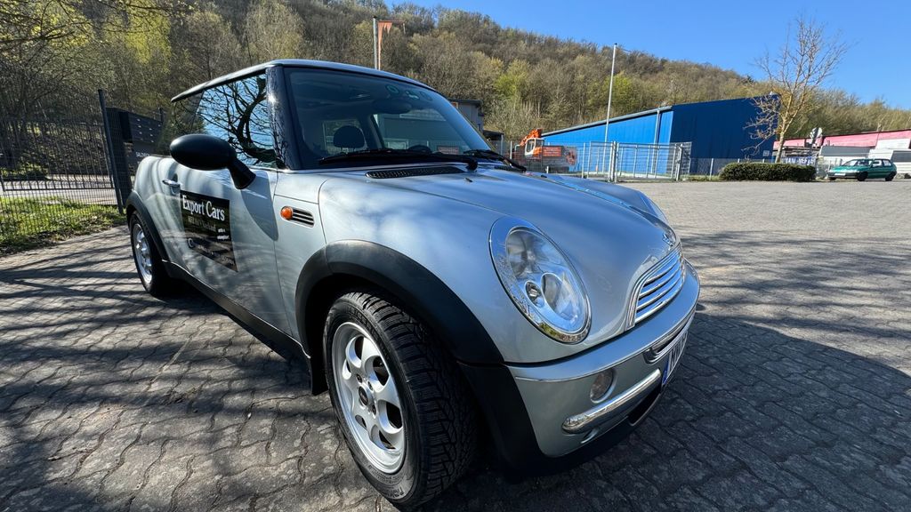 Mini ONE 215.123 km 2.999 &euro; Dieblich 56332