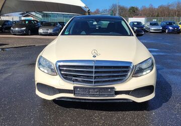 Mercedes-Benz E 200 494.703 km 5.890 &euro; Vettelschoss 53560