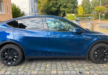Tesla Model Y 26.700 km 34.900 &euro; Bad Honnef 53604