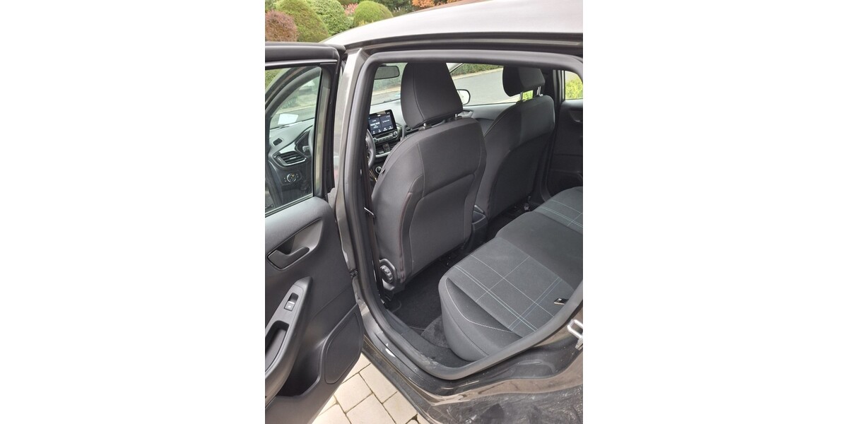 Ford Fiesta 7.900 km 13.500 &euro; Winningen 56333