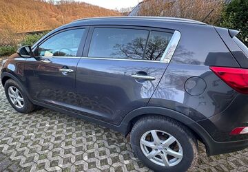 Kia Sportage 137.000 km 9.100 &euro; Fachbach 56133