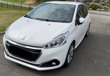 Peugeot 208 142.502 km 6.700 &euro; Schalkenbach 53426