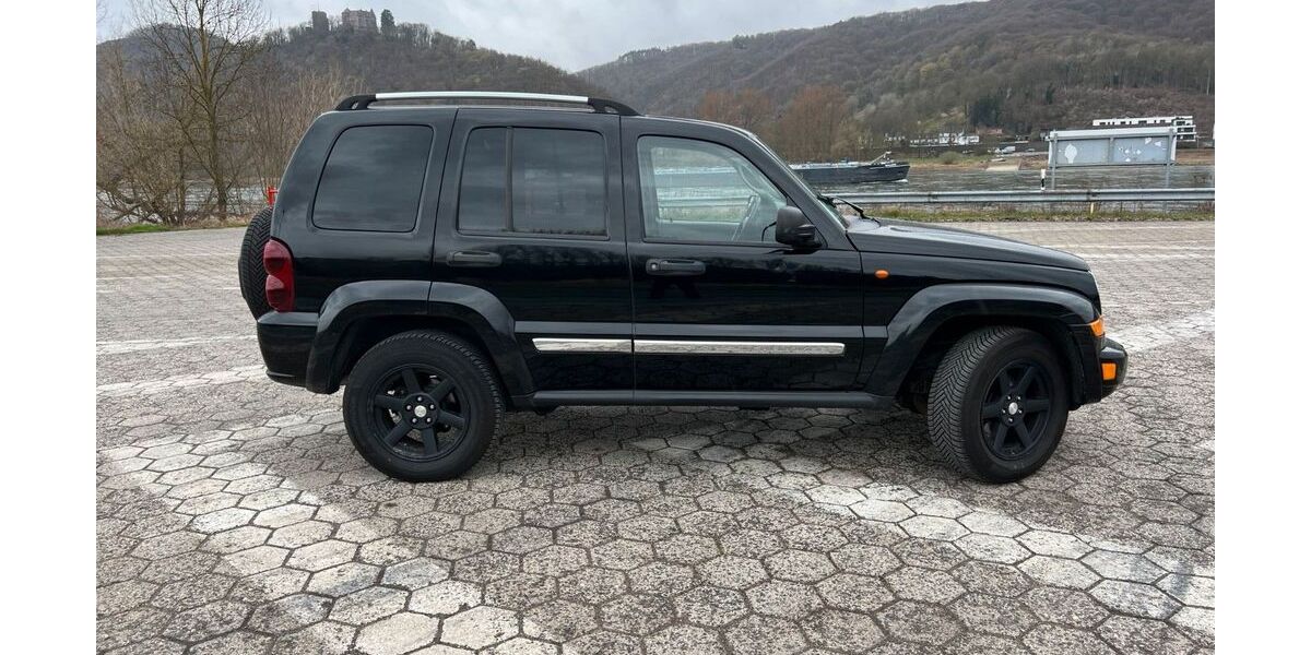 Jeep Cherokee 220.000 km 4.600 &euro; Rheinbrohl 56598