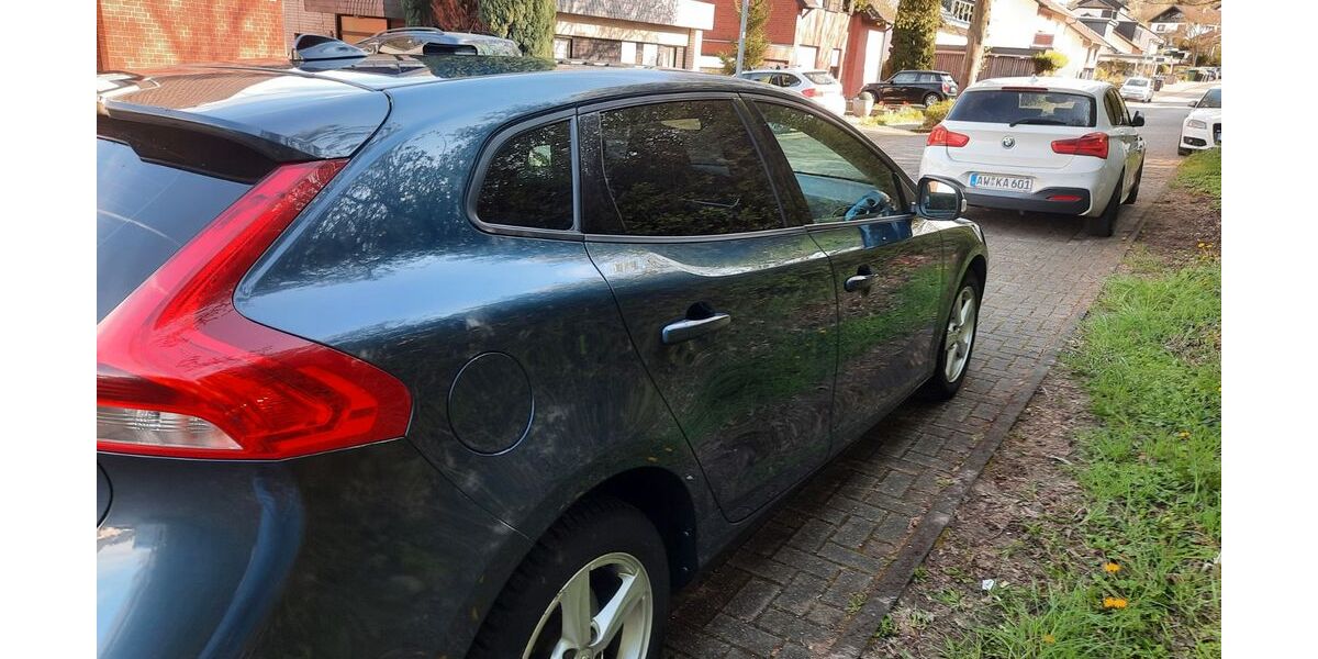 Volvo V40 196.000 km 7.500 &euro; Sinzig 53489