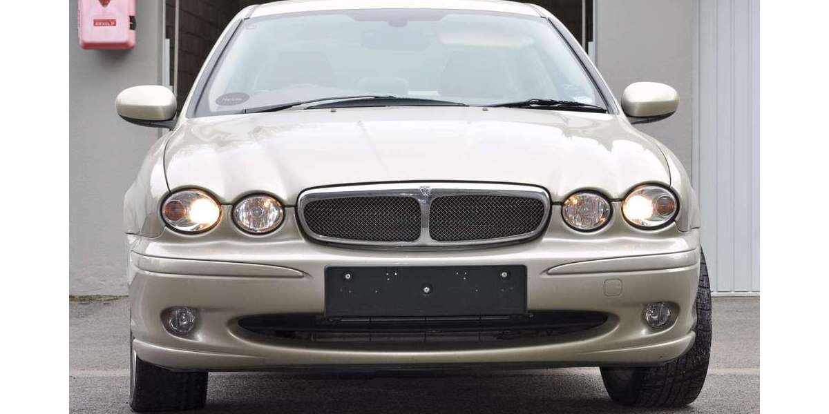 Jaguar X-Type 56.000 km 15.000 &euro; Remagen, Stadt 53424