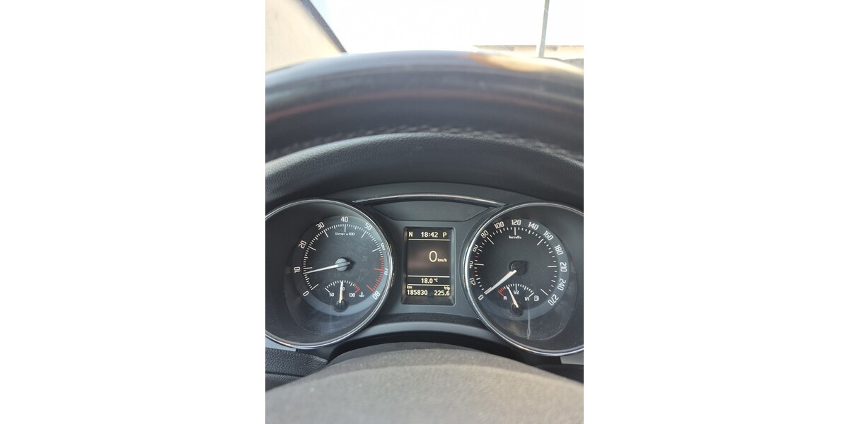 Skoda Superb Kombi 185.800 km 7.300 &euro; Neuwied 56564