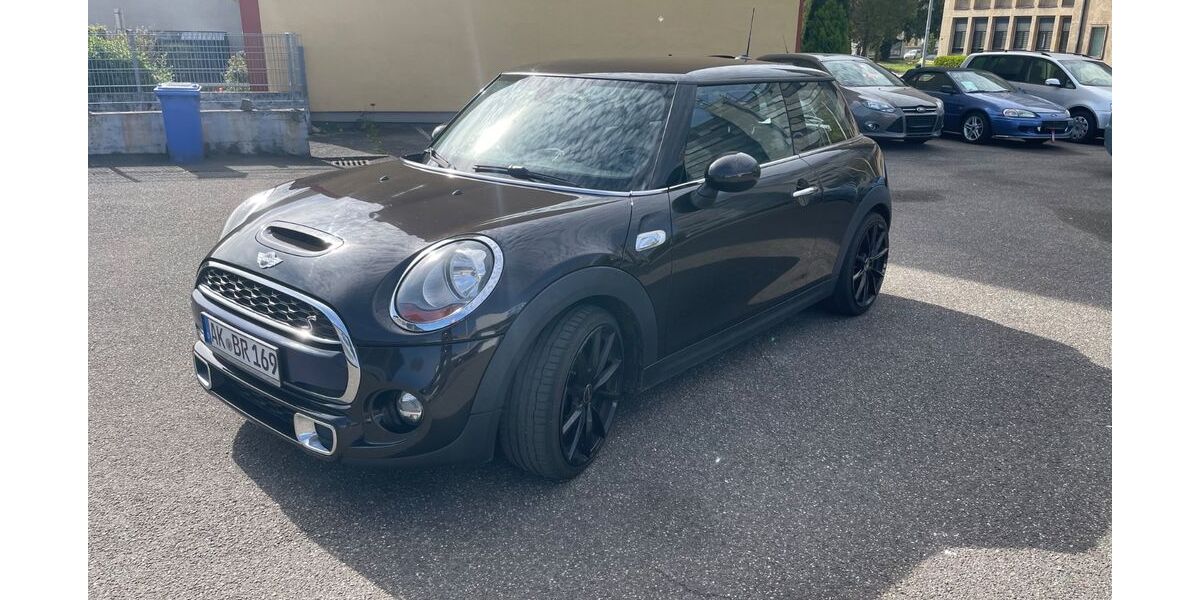 Mini Cooper S 147.600 km 9.300 &euro; Oberlahr 57641