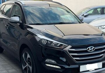 Hyundai TUCSON 77.000 km 15.550 &euro; Bad Honnef 53604