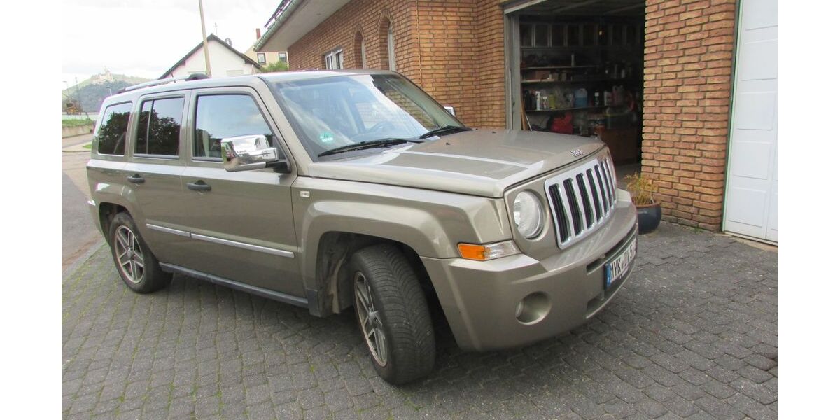 Jeep Patriot 218.000 km 4.250 &euro; Spay 56322