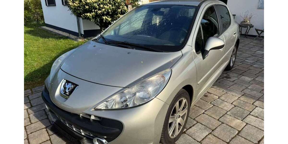 Peugeot 207 95.500 km 4.850 &euro; Andernach 56626