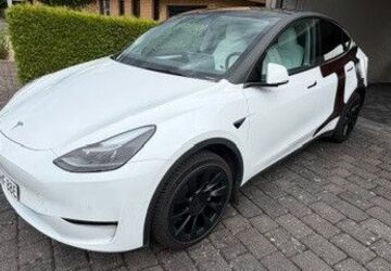 Tesla Model Y 24.000 km 36.100 &euro; erpel 53579