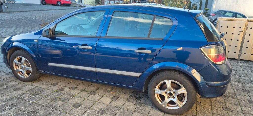 Opel Astra 215.000 km 950 &euro; Andernach 56626