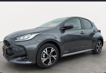 Toyota Yaris 1.200 km 25.990 &euro; Kruft 56642